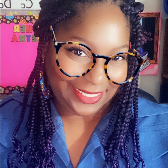 Meet your Posher, Genetra - Picture 4 of 4